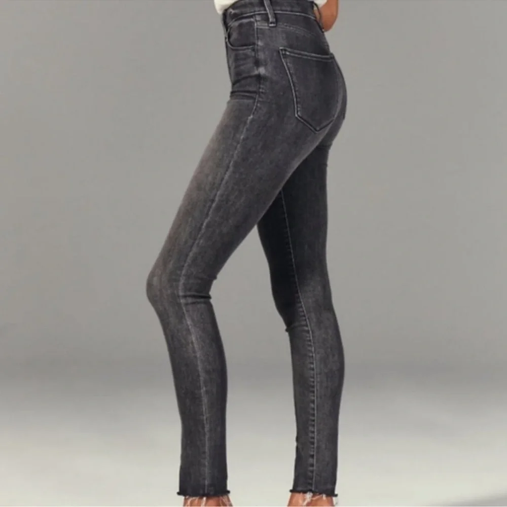 Abercrombie High Rise Super Skinny Gray Black Jean 8R /29